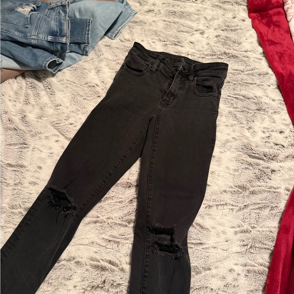 American Eagle Black Distressed Women's Jeans